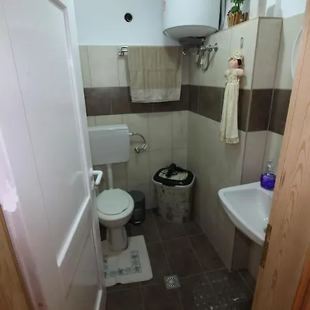 Eygenias House *