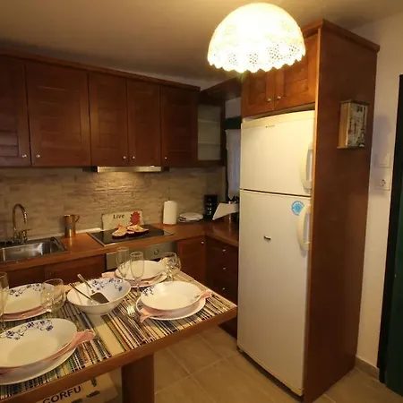 Holiday home Eygenias House Vouniatades